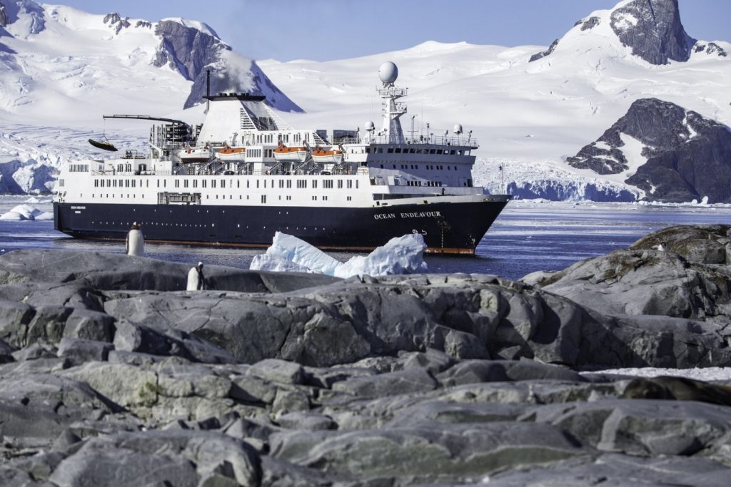 Antarctica Ship: Ocean Endeavor