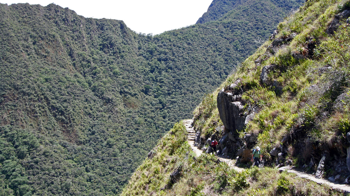 6-Day Hidden Valleys and Inca Trail Express to Machu Picchu 