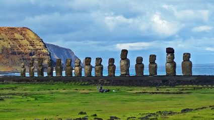 4-Day Highlights of Easter Island