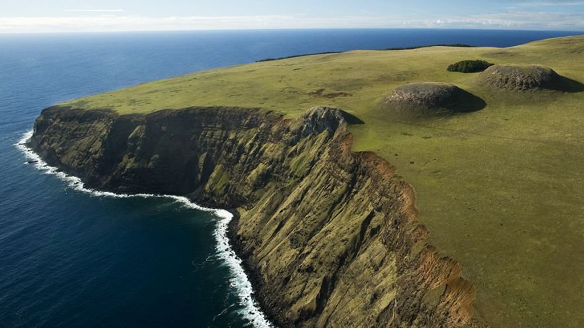 B island. Остров Пасхи ландшафт. Остров Пасхи (Рапа - Нуи). Остров Пасхи Океания.